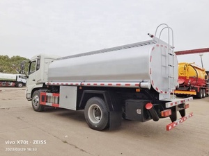 Camion-citerne à carburant en acier inoxydable Dong Feng 4*2 de 12-15 mètres cubes, mobile, pour ravitaillement en carburant, à prix abordable - Product Image 5