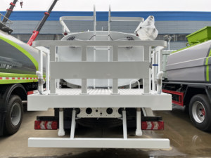 Nuevo Camión Cisterna de Agua para Riego y Control de Polvo en Carreteras, 5m3, para Uso Municipal, en Venta en China - Product Image 5