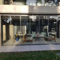 Système de vitrage panoramique pour balcon, mur-rideau coulissant en verre sans cadre en alliage d'aluminium pour l'enclos de terrasse
