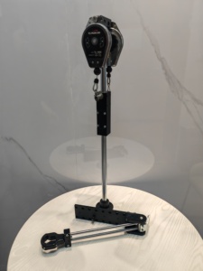 Easy-to-Install TL-1800 Screwdriver with <strong>Zero</strong> <strong>Gravity</strong> Sense Adjustable Auxiliary <strong>Arm</strong> and Aluminium/Metal Brackets