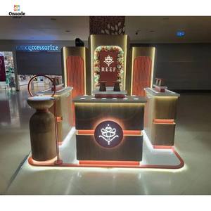 ซุ้มขายน้ำหอมไม้และทองคำสุดหรู |   ตู้โชว์ขนาดกะทัดรัดพร้อมดีไซน์แบบเต็มรูปแบบสำหรับห้างสรรพสินค้าและร้านค้าปลีก ชั้นวางโชว์น้ำหอม - Product Image 1