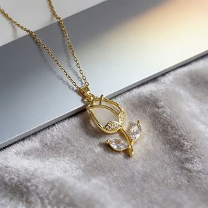 Premium Women's Copper Zircon 18K Gold Plated Flower Pendant Necklace Sporty Christian Gift CN & GUA Origin TRYME Brand - Product Image 4