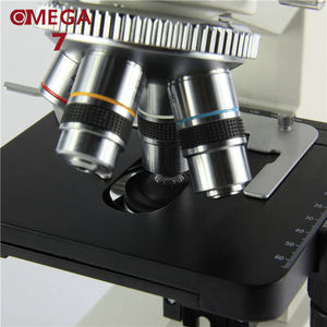 Microscopio Binocular Omega 7 Z4-11 con Enfoque Manual, Luz Halógena, para Uso Médico y de Laboratorio - Product Image 4