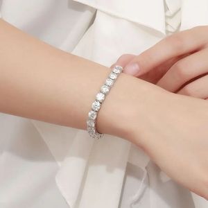 สร้อยข้อมือเทนนิสแฟชั่นลดราคาสุดฮอต รูปทรงกลม ประดับเพชรระยิบระยับ - Product Image 4