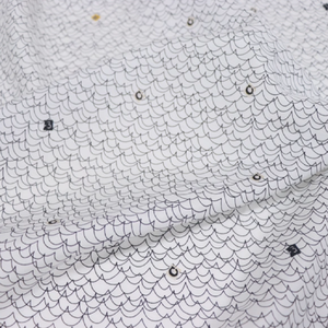 Especial único. Línea Graffiti números diseño suave impreso seda algodón tela para joven señora bebé maravilloso vestido encantador Bata - Product Image 2