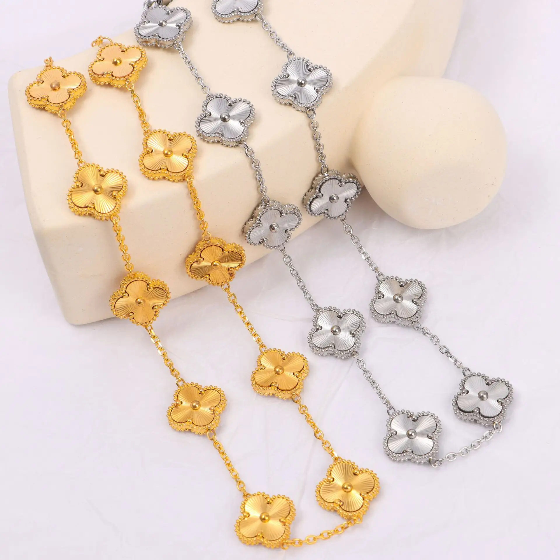 Fashionable And Simple Laser Petal Ten-flower Stainless Steel Jewelry Four-leaf Clover Necklace
