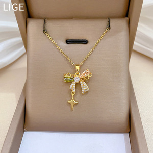 <span class=keywords><strong>สร้อย</strong></span>คอจี้ใบเมเปิลส<span class=keywords><strong>แตน</strong></span><span class=keywords><strong>เล</strong></span><span class=keywords><strong>ส</strong></span><span class=keywords><strong>ส</strong></span>ตีล แฟชั่นเกาหลี ดีไซน์เรียบง่าย <span class=keywords><strong>ส</strong></span>ำหรับผู้หญิง เครื่องประดับคุณภาพ - Product Image 1