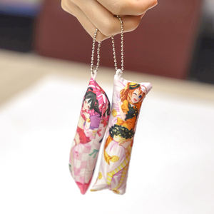 Cadeau créatif doux personnalisé Anime Mini mignon Dakimakura oreiller <span class=keywords><strong>porte</strong></span>-clés petit oreiller mini oreiller otuka <span class=keywords><strong>genshin</strong></span> impact <span class=keywords><strong>porte</strong></span>-clés - Product Image 6