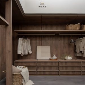 Armoire en bois de hêtre massif de qualité supérieure, style moderne minimaliste, avec portes à fermeture douce - Product Image 5