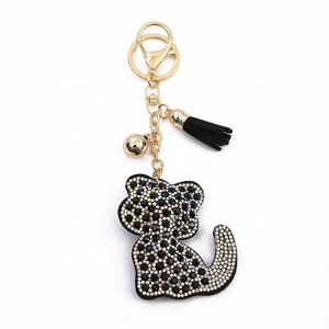 Llavero de Gato de Cuero con Diamantes de Imitación, Colgante de Gato Brillante con Borla y Campana, Lindo Colgante de Animal para Mujeres y Niñas - Product Image 2