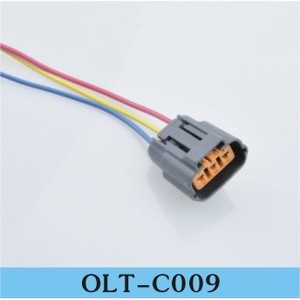 Conector Automotriz Olt C009 de Plástico de 4 Cables para Uso General - Product Image 1