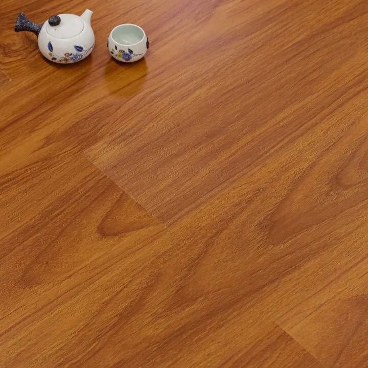 Tùy chỉnh sàn gỗ 12mm độ bóng cao bấm vào không thấm nước sàn gỗ Laminate sàn 2 người mua