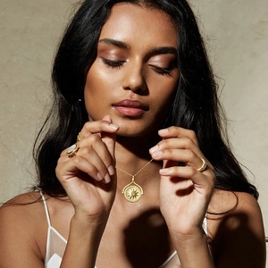 Fabricante de Joyería de Latón Gemnel, Joyería de Latón Chapada en Oro, Collar con Colgante de Moneda de Latón Personalizado de Moda - Product Image 2