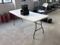 Table pliante rectangulaire moderne de 180 cm en plastique solide blanc pour repas en plein air, fêtes et banquets de mariage, mobilier d'hôtel
