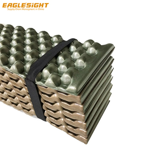 Colchoneta de Acampada de 400g con Película de Aluminio, Esterilla para Dormir de Espuma IXPE Tipo Cartón de Huevo para Exteriores, Aislamiento Térmico de Cacahuate para el Suelo - Product Image 5