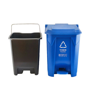 What colors and sizes of pedal-operated trash cans are available, including an inner <b>bin</b>? They're suitable for home use, have - Product Image 1