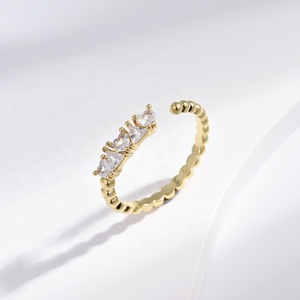 Bague ouverte en laiton plaqué or avec étoile en zircon cubique, réglable, pour usage quotidien, gravée, pas chère, à empiler, pour femmes - Product Image 4