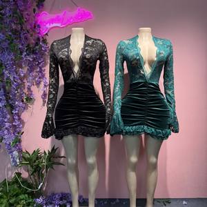 Comeluckin Abito Sexy in Velluto con Patchwork, Elegante Vestito da <span class=keywords><strong>Donna</strong></span> con Scollo a V Profondo in Pizzo, Orlo Plissettato a Strati, Mini Abito Aderente Sexy da Festa - Product Image 1