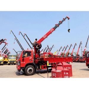 Camión grúa Dongfeng D7 4x2 equipado con grúa de brazo recto de 5 secciones Changxing de 7 toneladas, ideal para el transporte de mercancías voluminosas. - Product Image 6