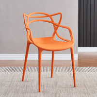 Ensemble de salle à manger de style moderne, chaises empilables en plastique rembourrées colorées, dossier en forme d'arbre, élégantes pour hôtels, cafés, restaurants