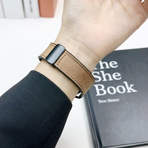 Cinturino Minimalista in Vera Pelle con Fibbia Unica per <span class=keywords><strong>Apple</strong></span> <span class=keywords><strong>Watch</strong></span> Serie 9 8 7 6 5 <span class=keywords><strong>4</strong></span> 3 <span class=keywords><strong>SE</strong></span> Ultra 2 - Product Image 4