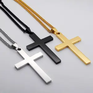 Collier pendentif croix de jésus avec croix en acier inoxydable, chaîne à breloque avec croix religieuse, trois couleurs