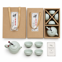 Service à thé en céramique émaillée pour cadeau de mariage chinois, théière et quatre tasses avec boîte de transport en papier kraft pour les invités de la cérémonie