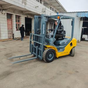 Original Japanese Used Komatsu FD20 2 Ton Diesel Forklift With Isuzu Engine For Logistics <b>Handling</b> - Product Image 6