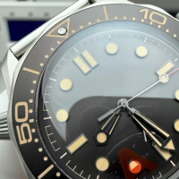 Montre de plongée de luxe VSF 8806 en titane pour James Bond 007, version haut de gamme, analogique, pour homme, avec cadran de 42 mm, acier inoxydable