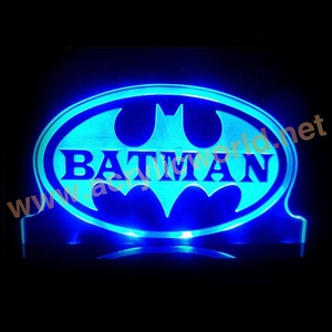 Support d'affichage publicitaire LED en acrylique, porte-panneau lumineux avec éclairage à changement de couleur pour la promotion de marques et le commerce de détail - Product Image 1