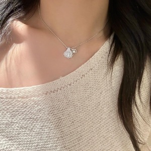 Collar de Plata de Ley S925 para Mujer con Colgante de Flor de Iris de Lujo, Estilo Lujoso y Exclusivo, Diamante con Corte Cojín para Socialité - Product Image 2