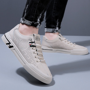 Chaussures décontractées pour hommes, respirantes, en maille, à enfiler, bout rond, blanches, légères, semelle EVA, semelle extérieure en caoutchouc - Product Image 3
