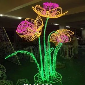 Luces decorativas LED con diseño de flor 3D grande, color personalizado, para interiores y exteriores, con clasificación IP65, para decoración navideña y festiva. - Product Image 3