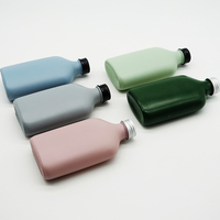 Makronen-Farbige Mattierte Flachglasflasche mit Schraubverschluss Individuell Bemalte Leere Flasche für Wein- und Getränkeverpackungen