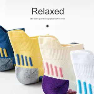 Calzettoni da uomo donna antiscivolo sportivi da esterno per Fitness e corpo da corsa - Product Image 3