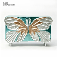 Meuble de rangement de luxe personnalisé en résine, style antique traditionnel, avec relief papillon, durable et écologique, pour entrée commerciale