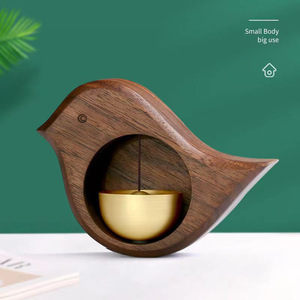 Sonnette en bois magnétique en forme d'oiseau Sonnette décorative en bois pour portes et fenêtres - Product Image 3
