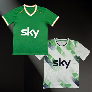 เสื้อฟุตบอลไอร์แลนด์เหย้าและเยือนรุ่นคลาสสิคย้อนยุคปี 2026 ของรอย เคน รุ่น<span class=keywords><strong>ไท</strong></span>ย คุณภาพสูง เสื้อผ้าผู้ชาย - Product Image 1