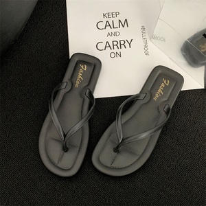 Tongs de style rétro pour femmes avec des sandales de plage antidérapantes simples, adaptées aux sorties de loisirs estivales en bord de mer - Product Image 6