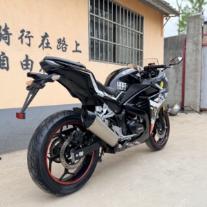 Motocicleta <span class=keywords><strong>Kawasaki</strong></span> Ninja <span class=keywords><strong>250</strong></span> de 250cc, Usada, Refrigerada por Agua, Motor Bicilíndrico en Paralelo, Gran Potencia, de Gasolina, para Carreras - Product Image 6