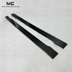 Extension de jupe latérale universelle en fibre de carbone de longueur personnalisée, jupe latérale de <span class=keywords><strong>voiture</strong></span> pour toutes les voitures, pour BMW F82 F80 pour Audi - Product Image 5