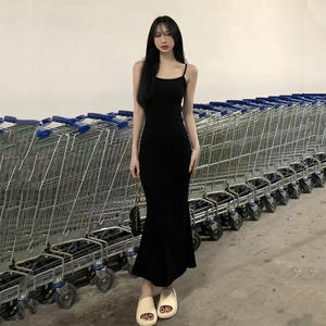 Vestido de tirantes sin mangas con cintura ajustada y espalda descubierta, estilo dulce y picante, para mujer, novedad de verano, efecto adelgazante, diseño de cola de pez, falda cruzada. - Product Image 3