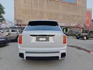 ชุดอัพเกรดกันชนรถยนต์ Rolls-Royce Cullinan รุ่นใหม่ พร้อมไฟหน้า ไฟท้าย ดิฟฟิวเซอร์ สปอยเลอร์ และคานนิรภัย - Product Image 3