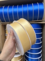 Ruban en satin polyester de 38 mm x 100 yards, bord coupé à la chaleur, sans décoloration, pour la décoration de boîtes de roses éternelles.