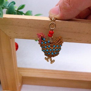 Accesorios para Bolsos Escolares de Niñas Hechos a Mano, Decoración para Bolsos Infantiles, Cuentas Pequeñas, Regalo de Recuerdo Festivo DIY, Llavero de Pollito Adorable - Product Image 4