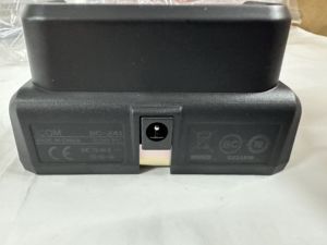 ICOM BC-241 เครื่องชาร์จแบบตั้งโต๊ะสำหรับ sat100 สามารถใช้ร่วมกับ BC-242 ได้ - Product Image 2