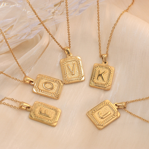 Cá Nhân Thép Không Gỉ Vuông Mặt Dây Chuyền Vòng Cổ Tùy Chỉnh Tên Ban Đầu Phổ Biến Bảng Chữ Cái Thư Cho Đám Cưới Đồ Trang Sức Thời Trang - Product Image 4