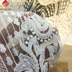 Tessuto in Pizzo Bianco di Dubai Ricamato con Perle, Tulle con Perline per Abiti da Sposa - Product Image 3