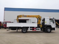 SINOTRUK HOWO nouveau châssis 5 tonnes grue à flèche télescopique camion camion Diesel Transmission manuelle camion à benne basculante avec grue
