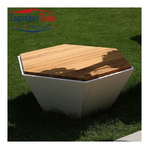 Banc hexagonal durable en bois de teck et fibre de verre pour l'aménagement extérieur, les parcs et les jardins - Product Image 3